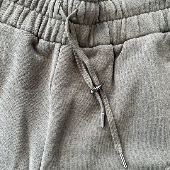 Bandier X WSLY sweatpants - Picture 3 of 6